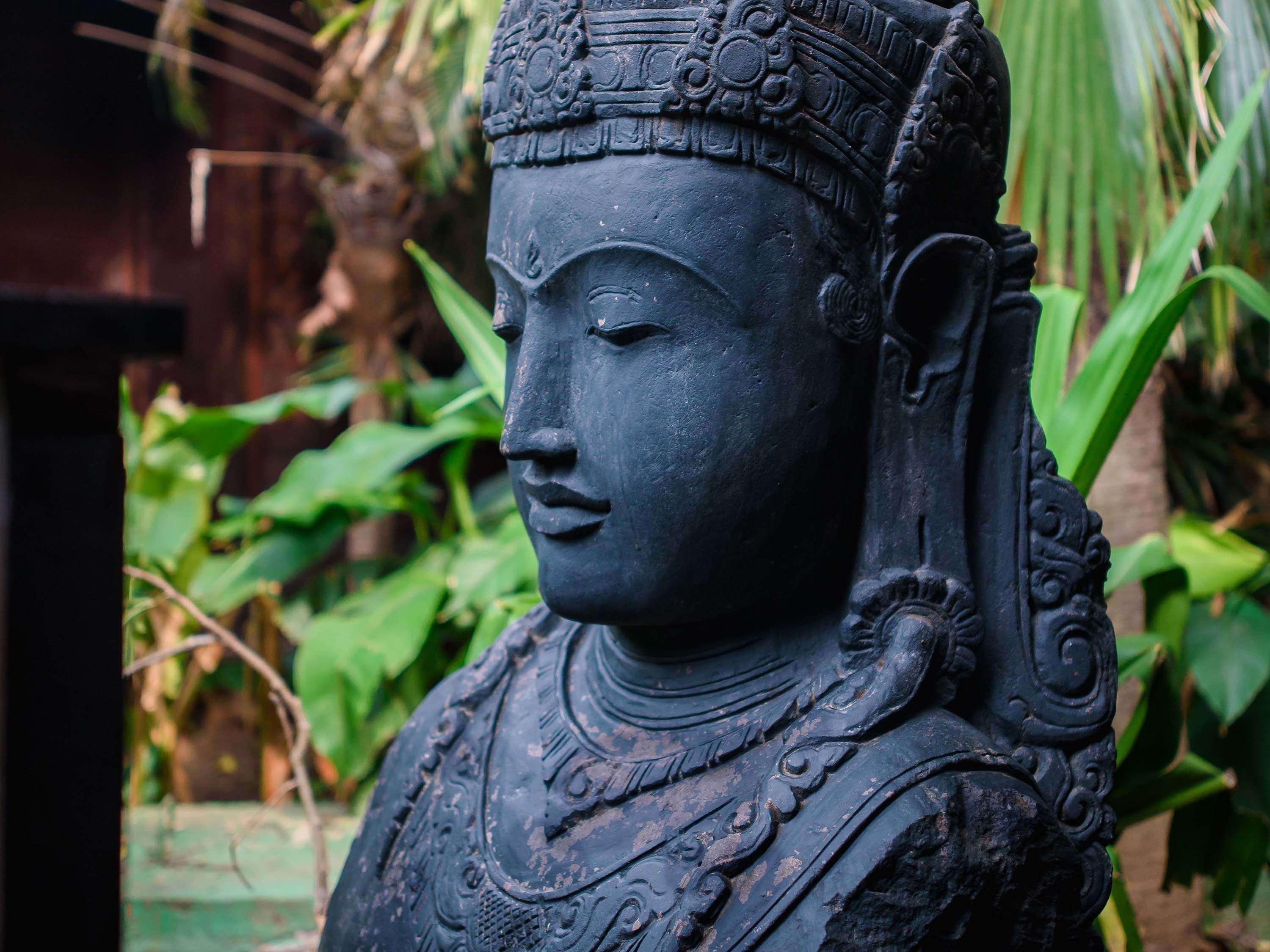 ノボテル ゴア リゾート&スパ アン アコーホテルズ ブランド カンドリム エクステリア 写真 A statue of the Buddha at the temple