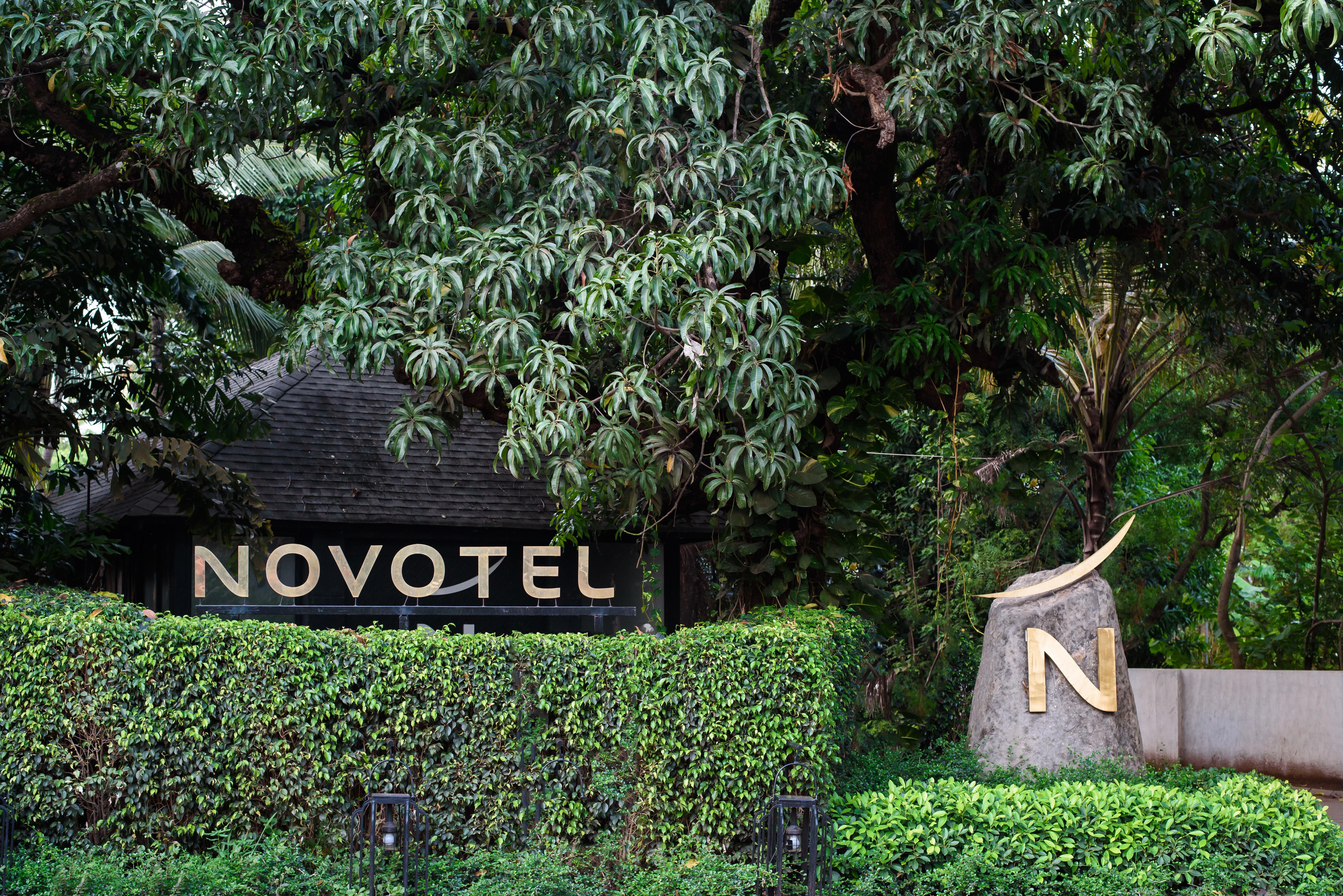 ノボテル ゴア リゾート&スパ アン アコーホテルズ ブランド カンドリム エクステリア 写真 Novotel Hotel, Kathmandu